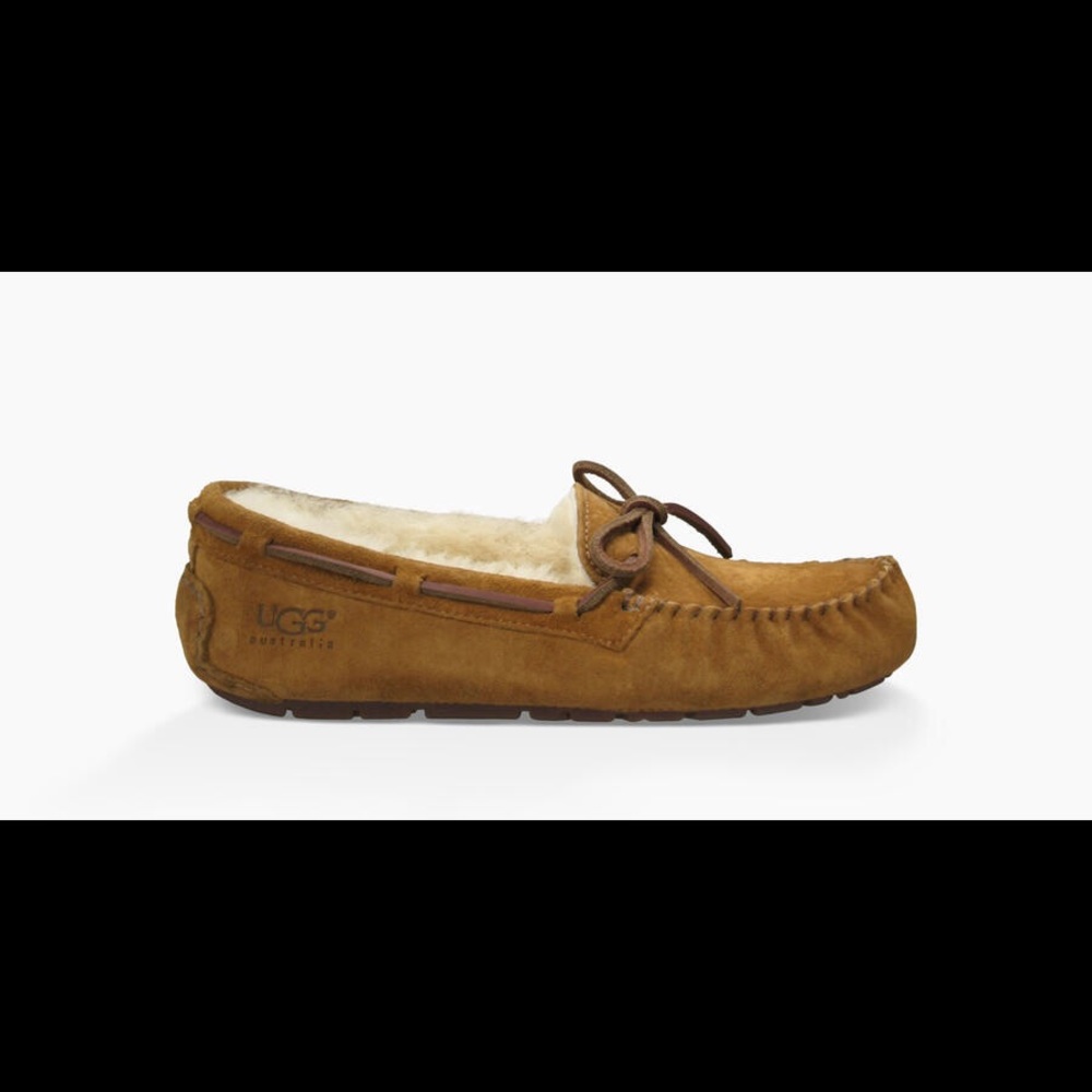 UGG Australia. DAKOTA, Chestnut. Women’s Moccasins